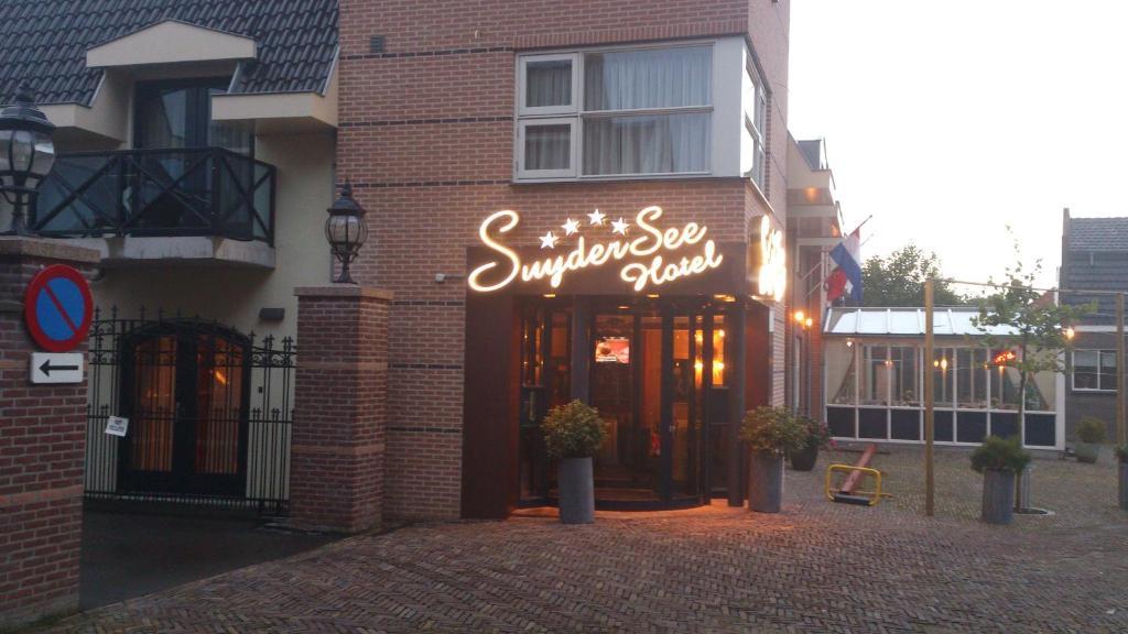 Suydersee Hotel 엥크휘젠 외부 사진